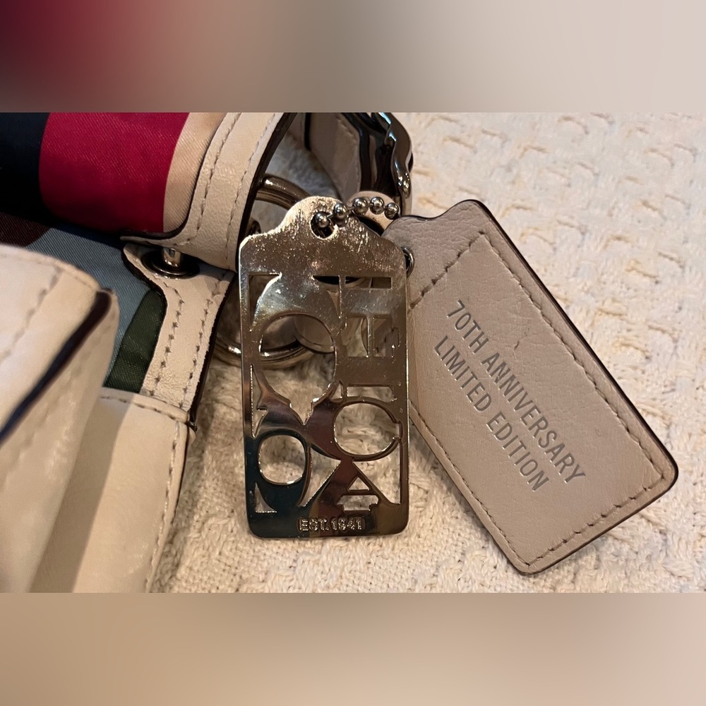 Coach Legacy Willis 70th Anniversary Limited Edition Leather with 2 hangtags EUC - Picture 12 of 15